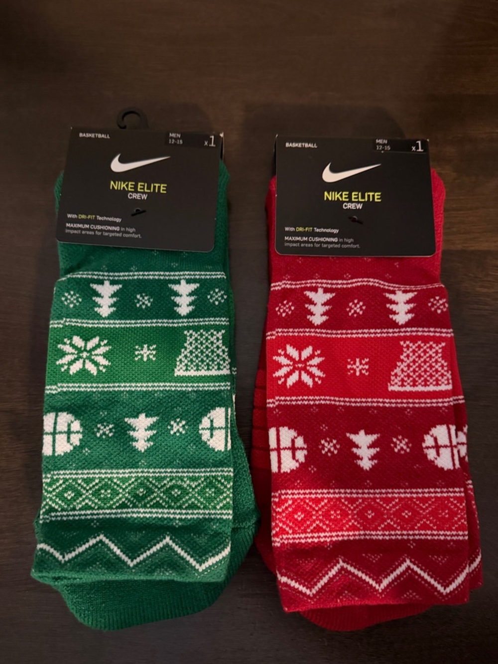 Nike Elite Crew Holiday Pattern Socks - Green & Red